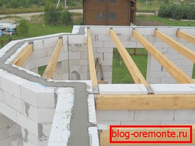 Укрепващ колан при използване на греди за създаване на припокриване Укрепващ колан при използване на греди за създаване на припокриване