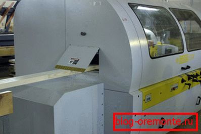 Най-модерното и безопасно оборудване се използва за производството на дървен материал. Най-модерното и безопасно оборудване се използва за производството на дървен материал.