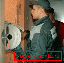 ширината на вътрешната кутия на вратата