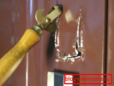 Изрежете листата на вратата Изрежете листата на вратата