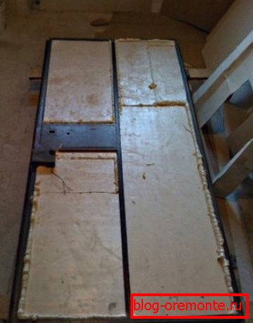 Използване на пяна за изолация на врати Използване на пяна за изолация на врати