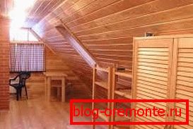 Снимка - бор в интериора. Снимка - бор в интериора.