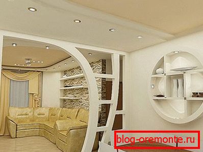 Арките с ниши хармонично се вписват в цялостната конструктивна концепция вътрешен хол с арка
