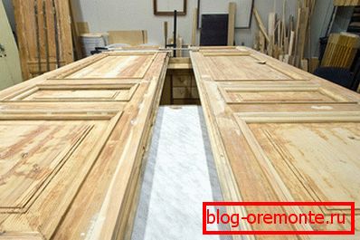 Как да актуализирате вратите с интериорни врати Как да актуализирате вратите с интериорни врати