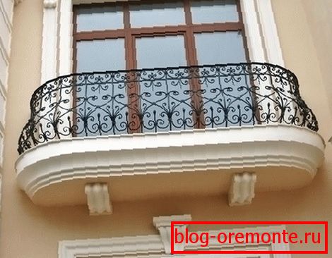 Оградена ограда на балкона