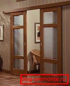 Вътрешни врати от дърво интериорни врати при монтаж