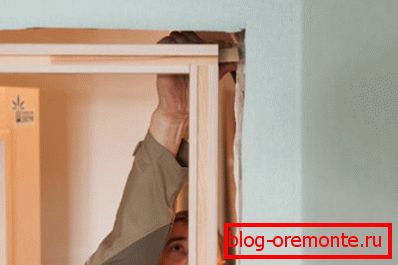 Монтиране на врати Монтиране на врати
