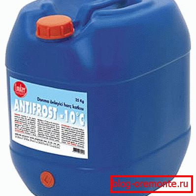 На фото – добавка в бетон Antifrost (-10?C) На фото – добавка в бетон Antifrost (-10?C)