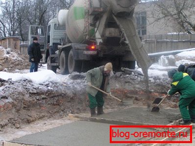 В студа процесът на естествената хидратация на цимента се нарушава В студа процесът на естествената хидратация на цимента се нарушава