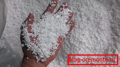 Пенопластните пластмасови мъниста за бетон могат да бъдат закупени в предварително опакована форма