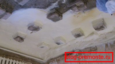 Възможно е да се извърши топлоизолация чрез пръскане върху хоризонтални и вертикални повърхности Възможно е да се извърши топлоизолация чрез пръскане върху хоризонтални и вертикални повърхности
