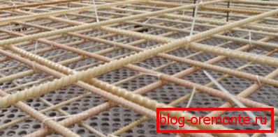 Работата по полагане на композитните armopoyas е много по-лесна, отколкото при използването на метал Работата по полагане на композитните armopoyas е много по-лесна, отколкото при използването на метал