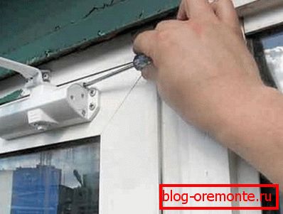 Регулиране на приближаването на вратата Регулиране на приближаването на вратата