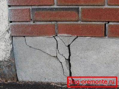 Пропукване в основата поради лошото качество на решението.