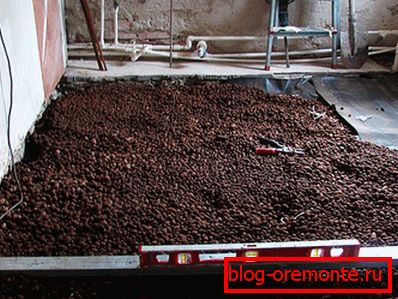 Подравняване на основата с разширена глина