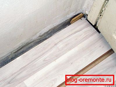 Полагане на първия ред от ламинат