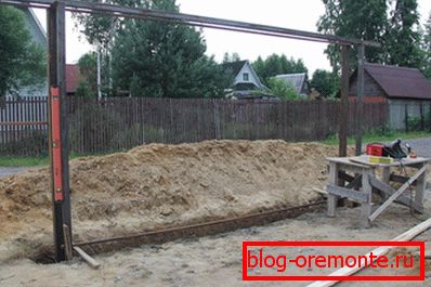 винтови основи за плъзгащи се врати
