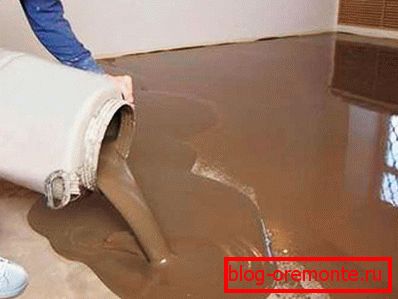 Изливане на приготвения разтвор
